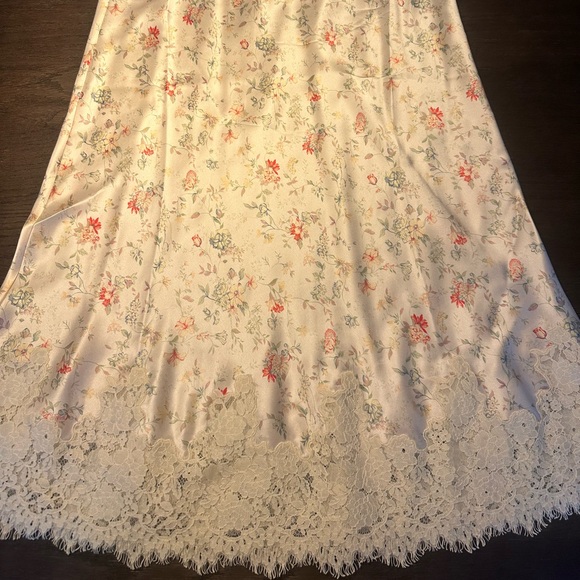 Doen floral silk slip skirt - Picture 2 of 5